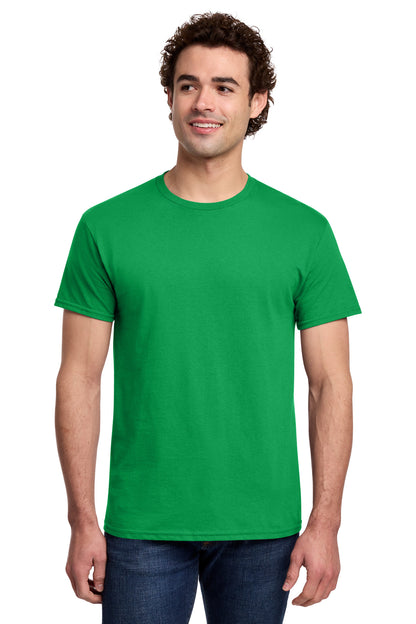 Gildan Light Cotton Tee 3000 - Irish Green - front model view
