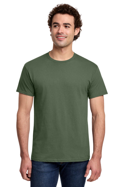 Gildan Light Cotton Tee 3000 - Military Green - front model view